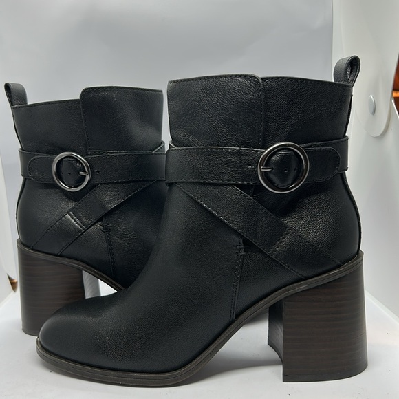 Crown Vintage Women's Black Leather Courla Ankle Bootie size 10M - Picture 9 of 13